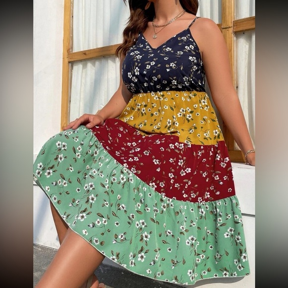 Boho Plus Size Floral Print Colorblock Tiered Cami Dress - Picture 7 of 7